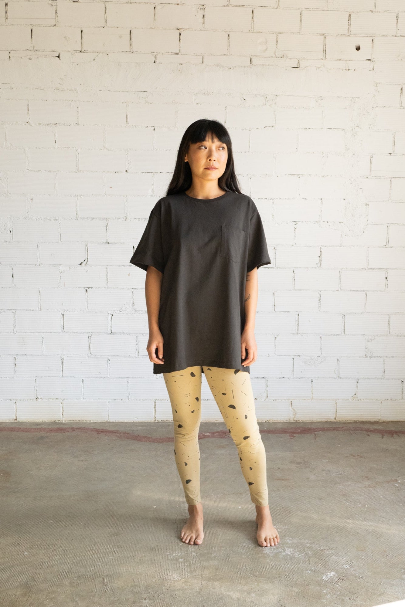 Old Tiralahilacha Harriet Unisex T Shirt In Wicker Green