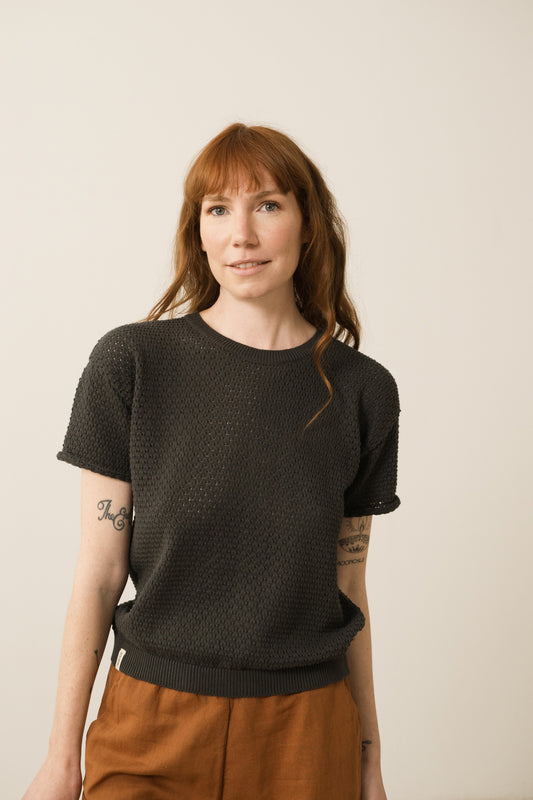 Hadara Kurzarm-Strickoberteil in Schwarz