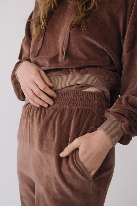 Jogger algodón orgánico terciopelo malva