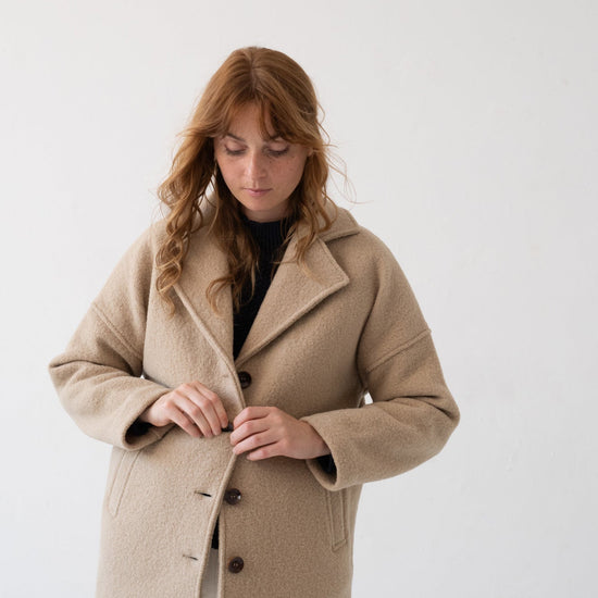 TIRALAHILACHA | Tad Coat 100% Merino Wool in Magnolia Beige