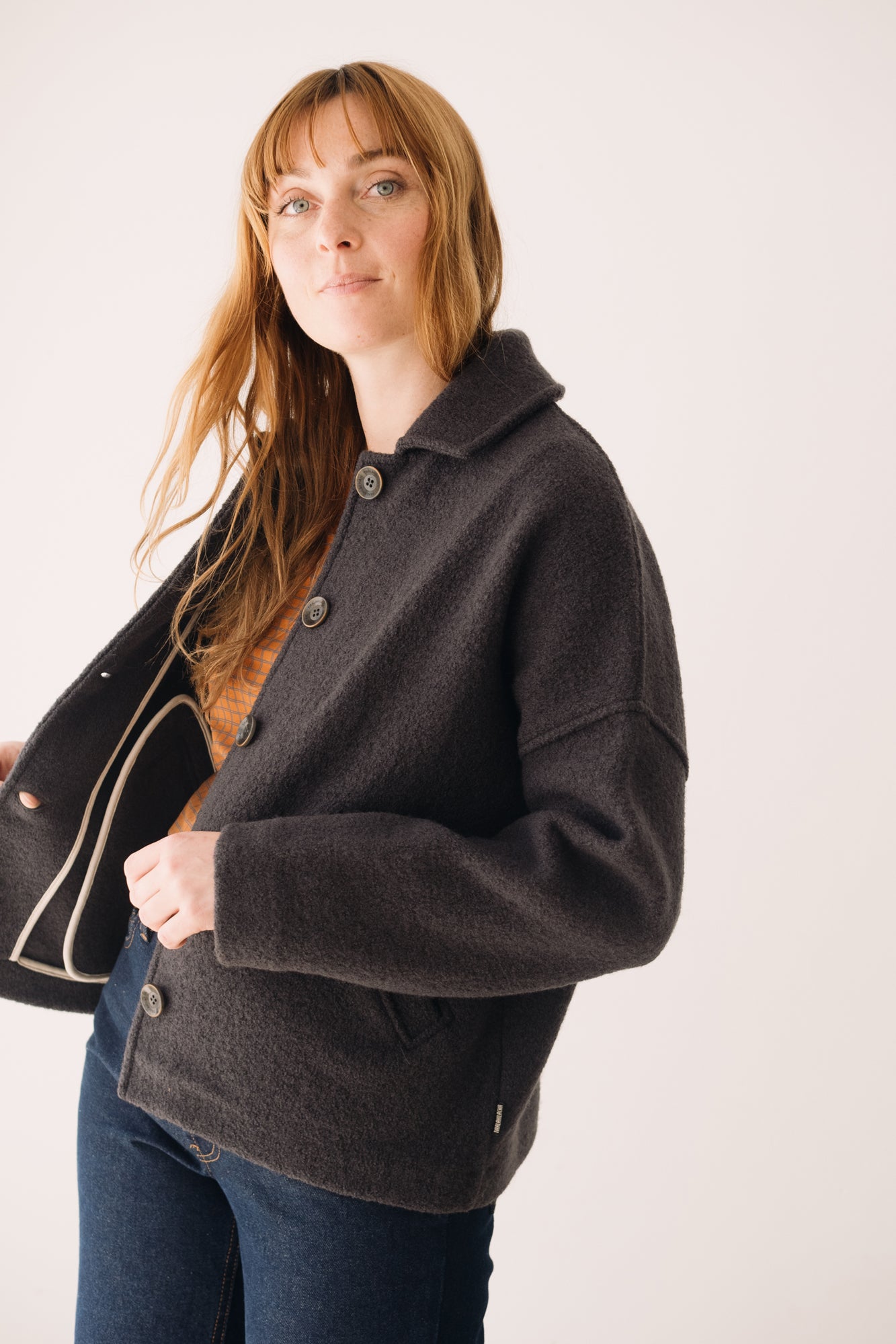 Chaqueta corta 100% lana merino gris Moda sostenible by