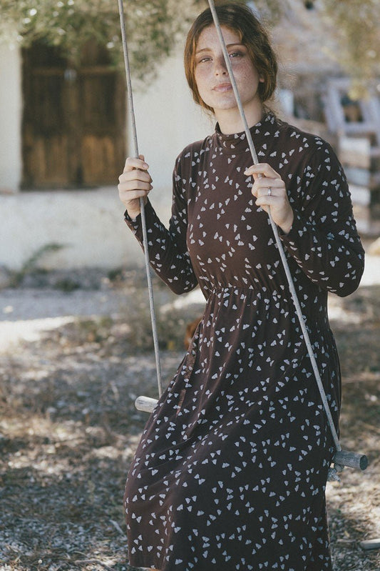 Saura turtleneck dress inbrown - TIRALAHILACHA