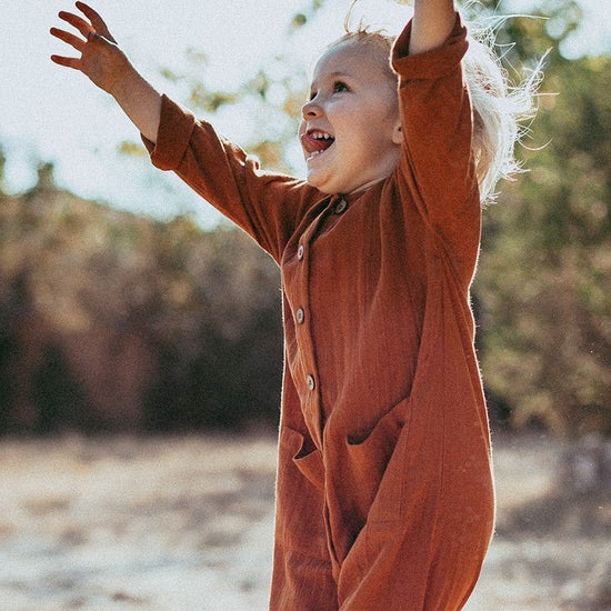Surya unisex jumpsuit in terracotta - TIRALAHILACHA