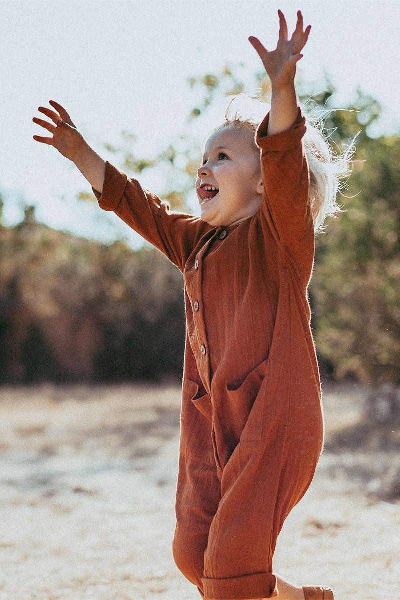 Surya unisex jumpsuit in terracotta - TIRALAHILACHA