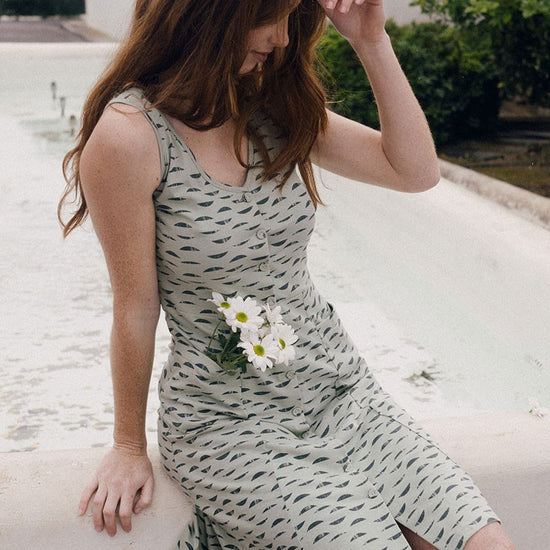 Eva dress with green reflections