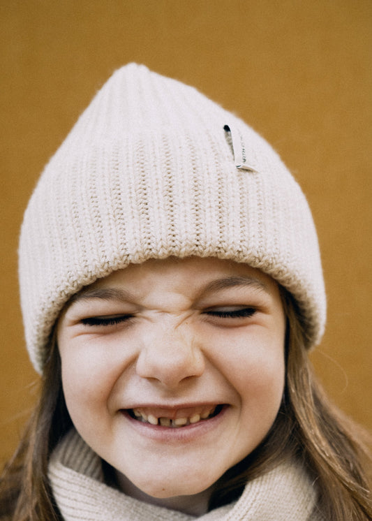 Tao chunky wool beanie in white