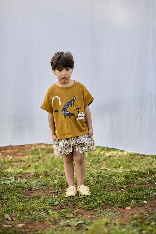Unisex T-shirt Crocodile Mustard 100% organic cotton
