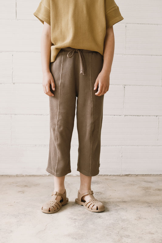 Hallow waffle organic cotton trousers in brown