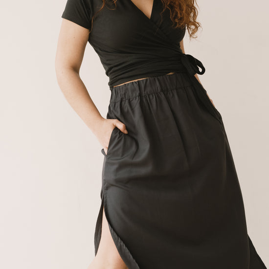 Halia Tencel midi skirt in black