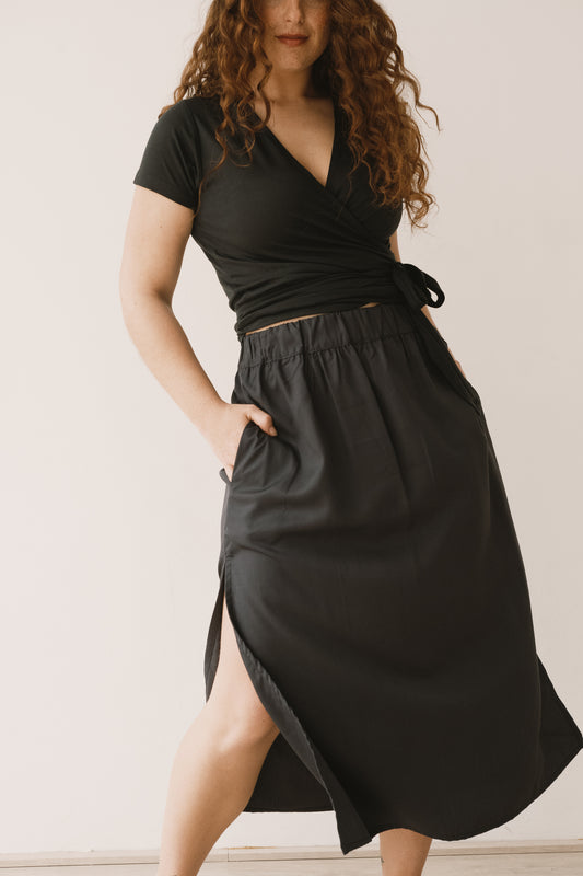 Halia Tencel midi skirt in black