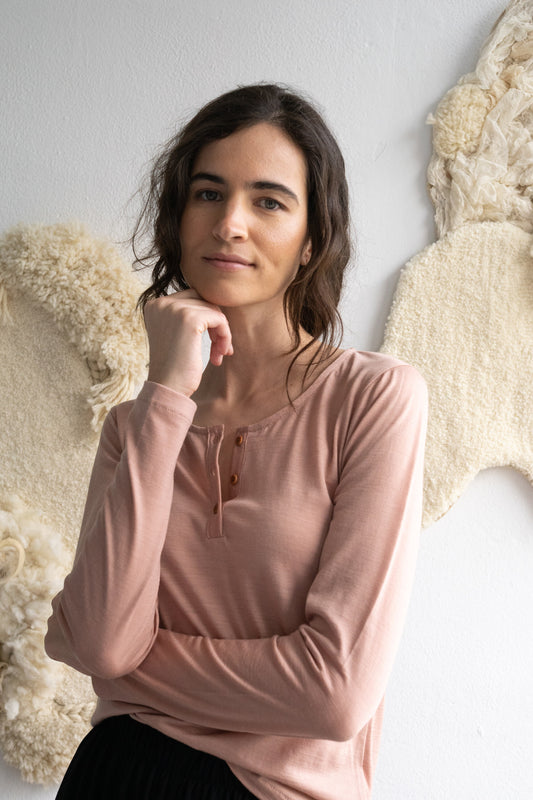 Merino wool henley top in dusty pink