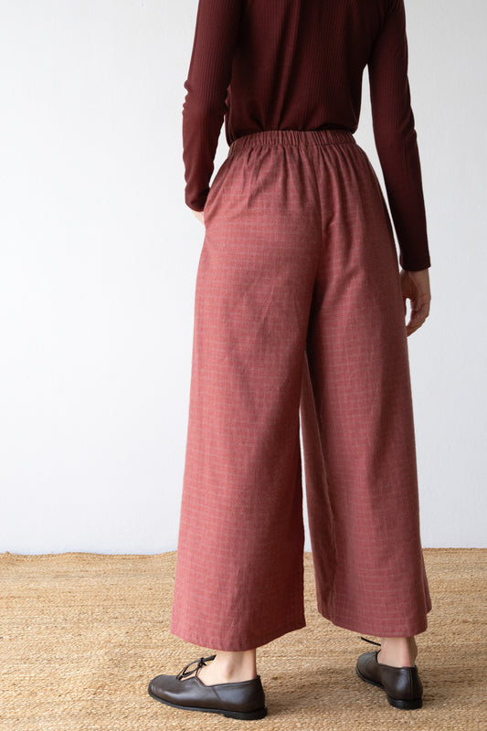 Organic cotton wide-leg trousers in currant red