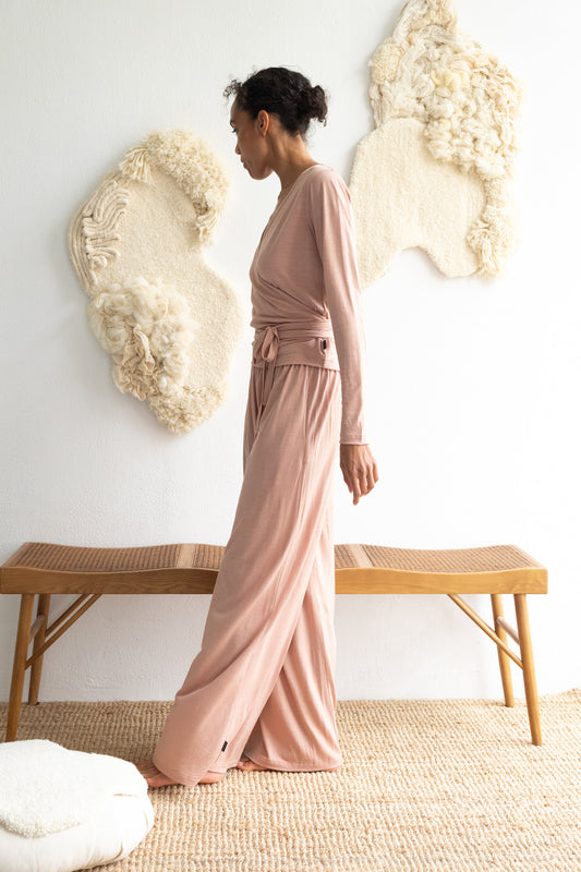 Merino wool wide-leg trousers in dusty pink