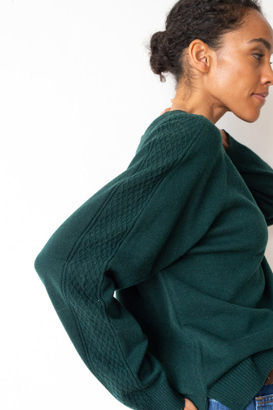 Merino and cashmere V-neck sweater in forest green