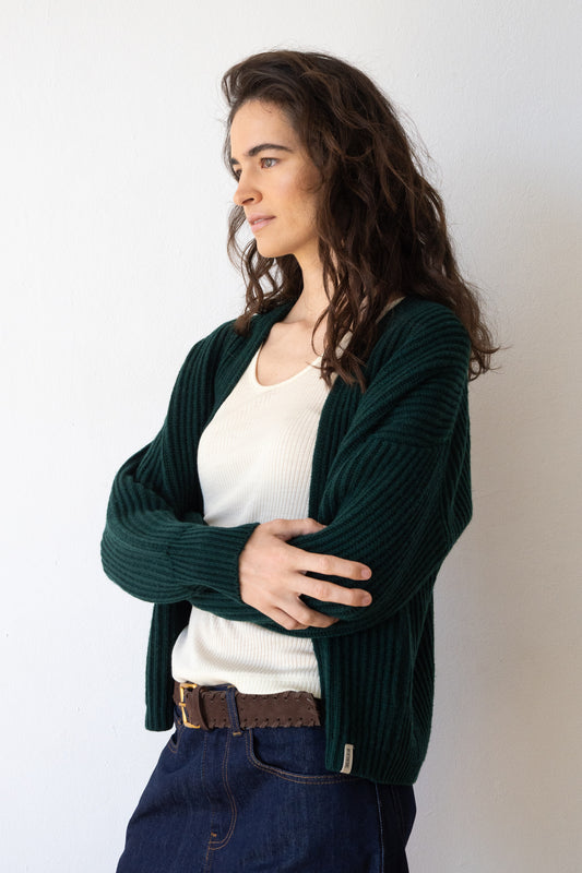 Cashmere cardigan in forest green
