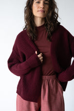 Cashmere cardigan in burgundy