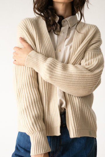 Cashmere cardigan in beige