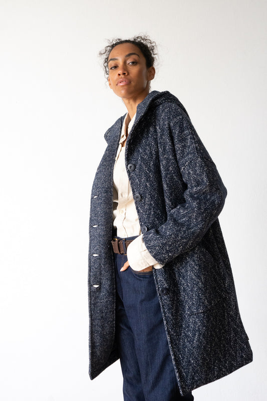 Virgin wool and organic cotton hooded coat in blueberry blue