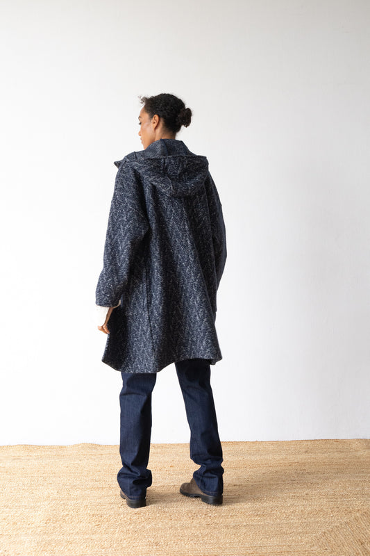 Virgin wool and organic cotton hooded coat in blueberry blue