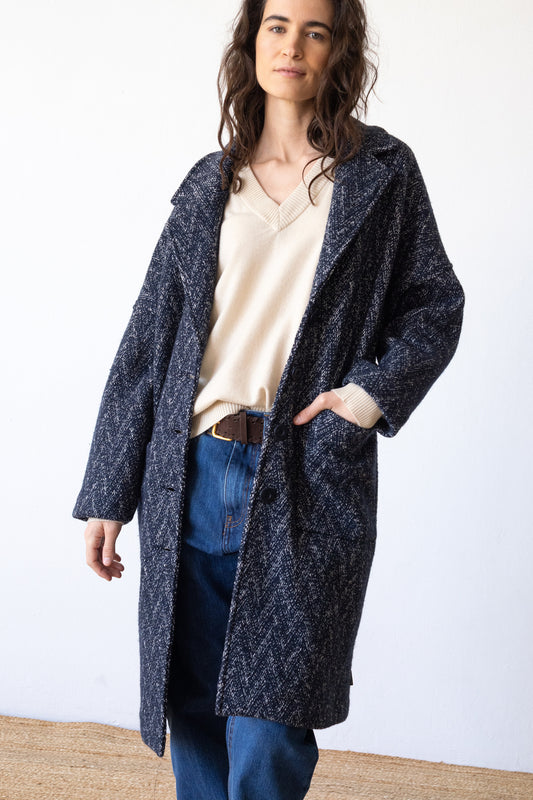 Virgin wool and organic cotton oversized coat in blueberry blue