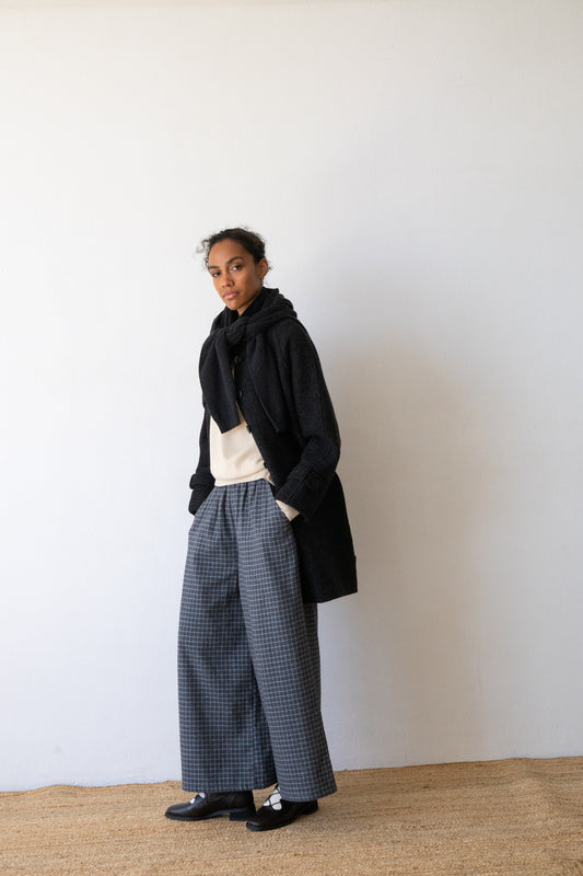 100% virgin wool high-neck coat in anthracite grey