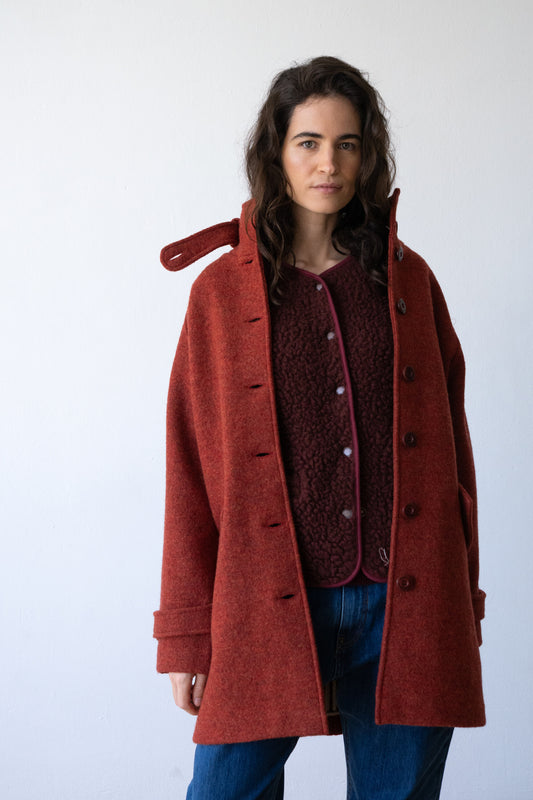100% virgin wool high-neck coat in poppy red