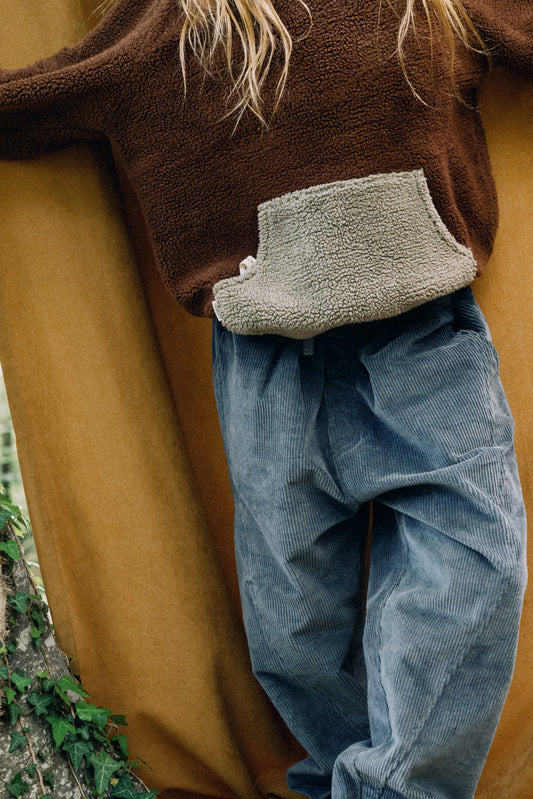 Pantalones pana oversized algodón orgánico azul