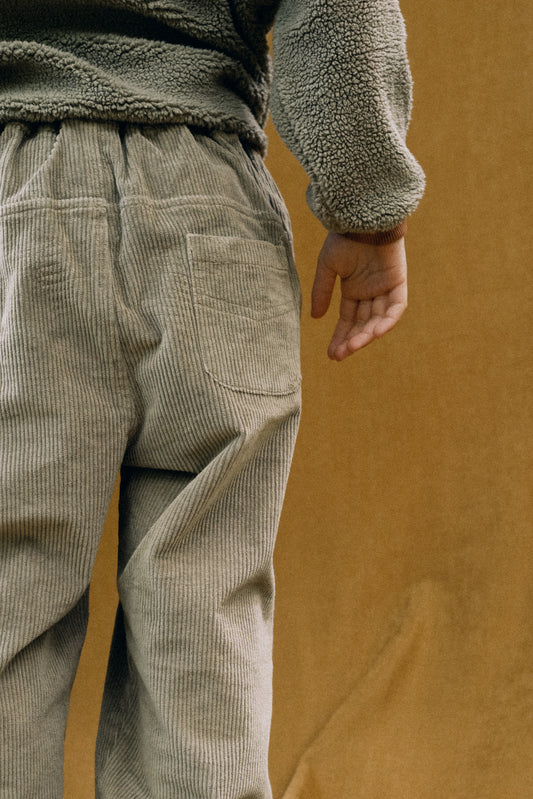 Organic corduroy kids pants in Green