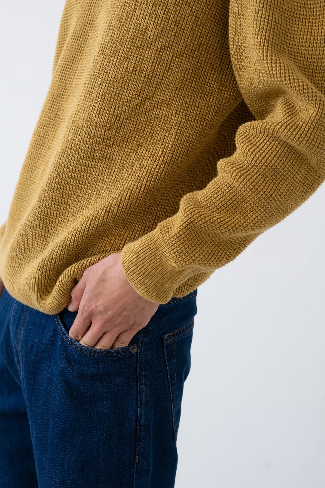 TIRALAHILACHA | Mustard Tam sweater in organic cotton