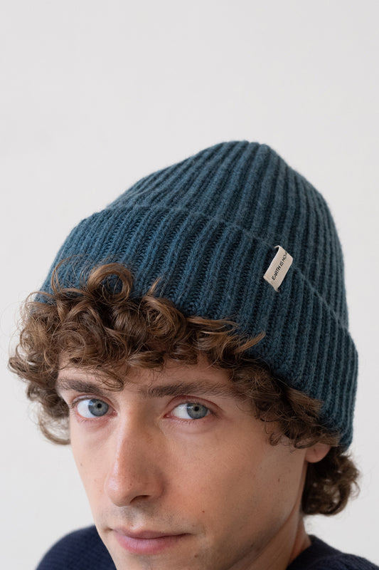 Gorro Tao azul en lana merino