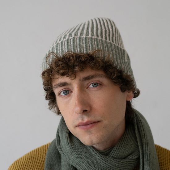 TIRALAHILACHA | Tao chunky wool beanie in two-tone green