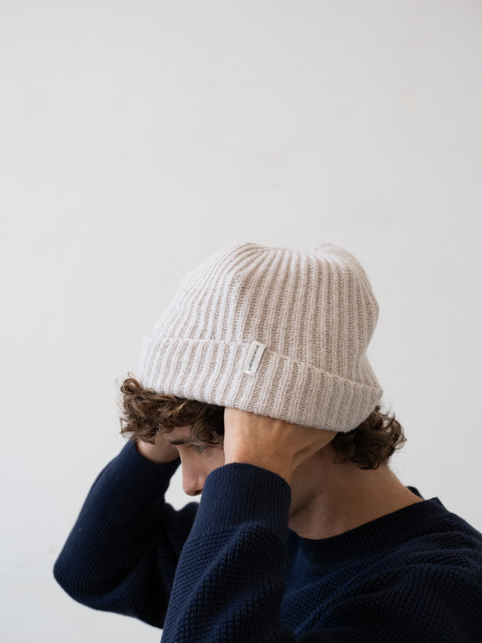 Tao chunky wool beanie in white