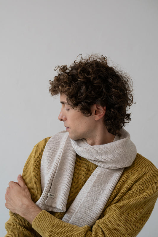 Tayo chunky wool scarf in white