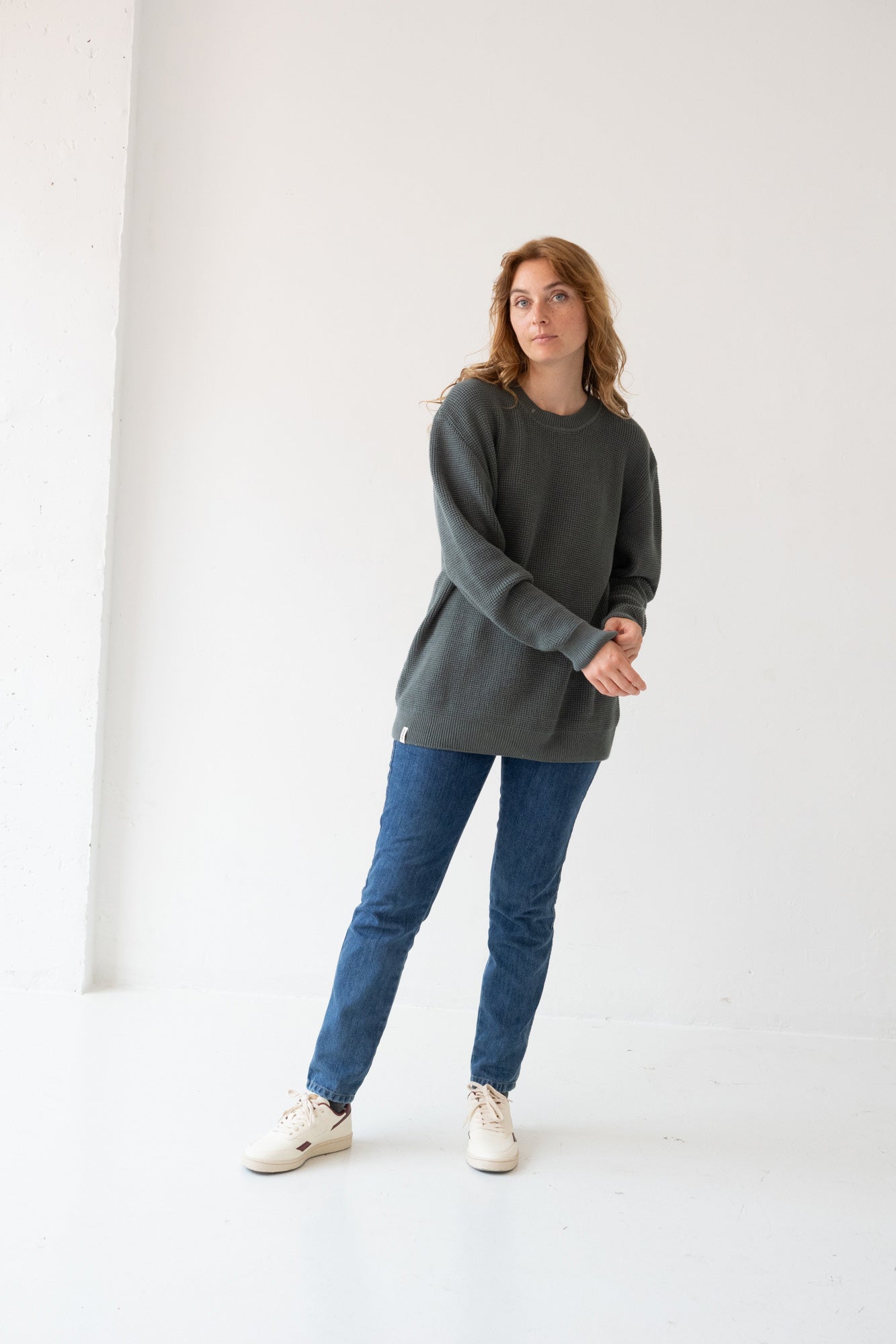 TIRALAHILACHA | Unisex Tam Sweater Organic Cotton in Hydrangea Blue