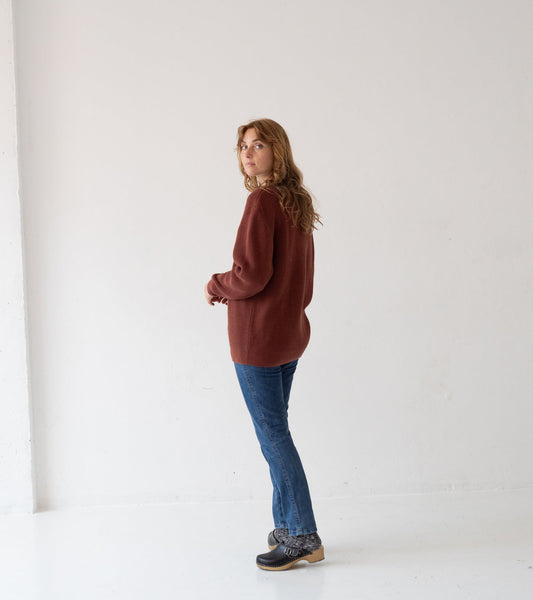 TIRALAHILACHA | Unisex Tam Sweater Organic Cotton in Garnet Rosella