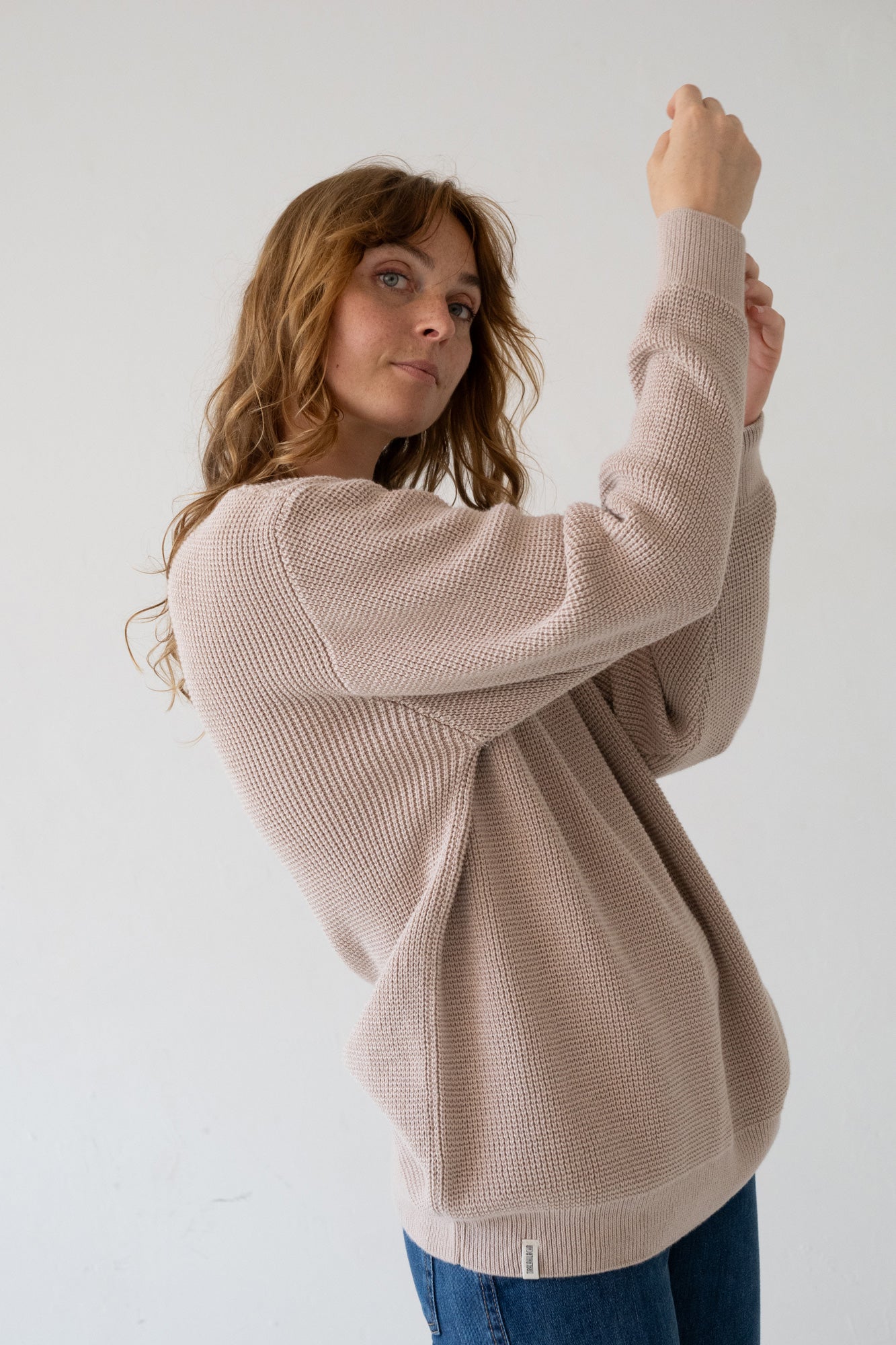 TIRALAHILACHA | Unisex Tam Sweater Organic Cotton in Magnolia White