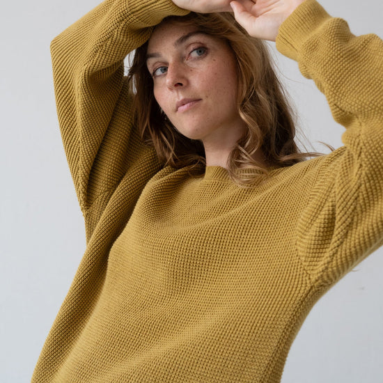 TIRALAHILACHA | Unisex Tam Sweater Organic Cotton in Mustard