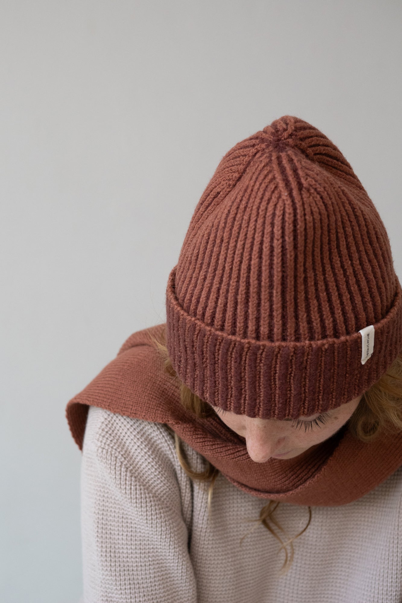 TIRALAHILACHA | Tao chunky wool beanie in two-tone red