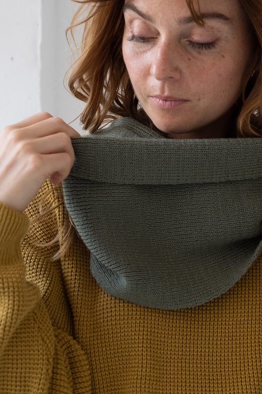 Tayo chunky wool scarf in green