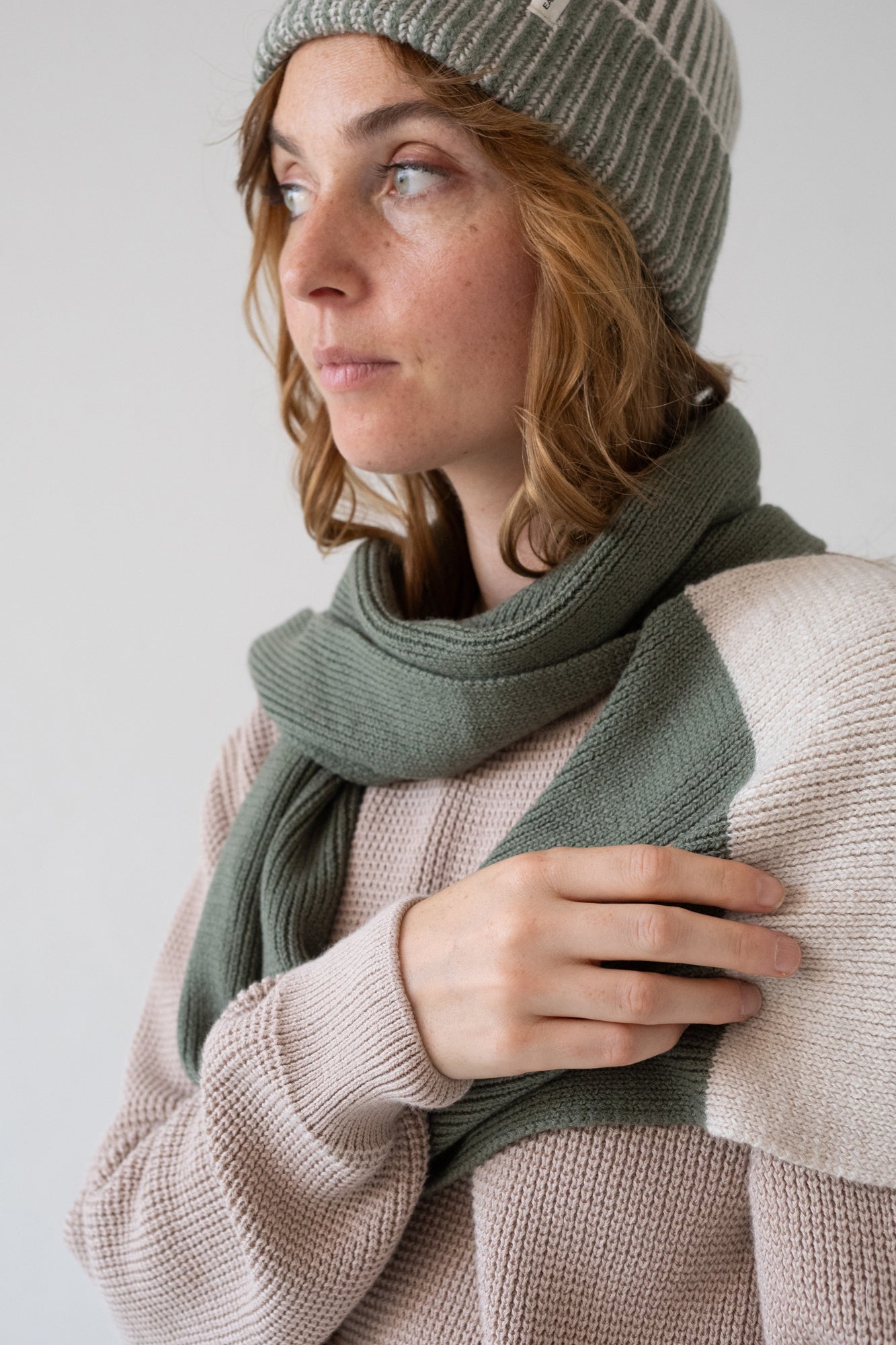 TIRALAHILACHA | Tayo chunky wool scarf in two-tone green