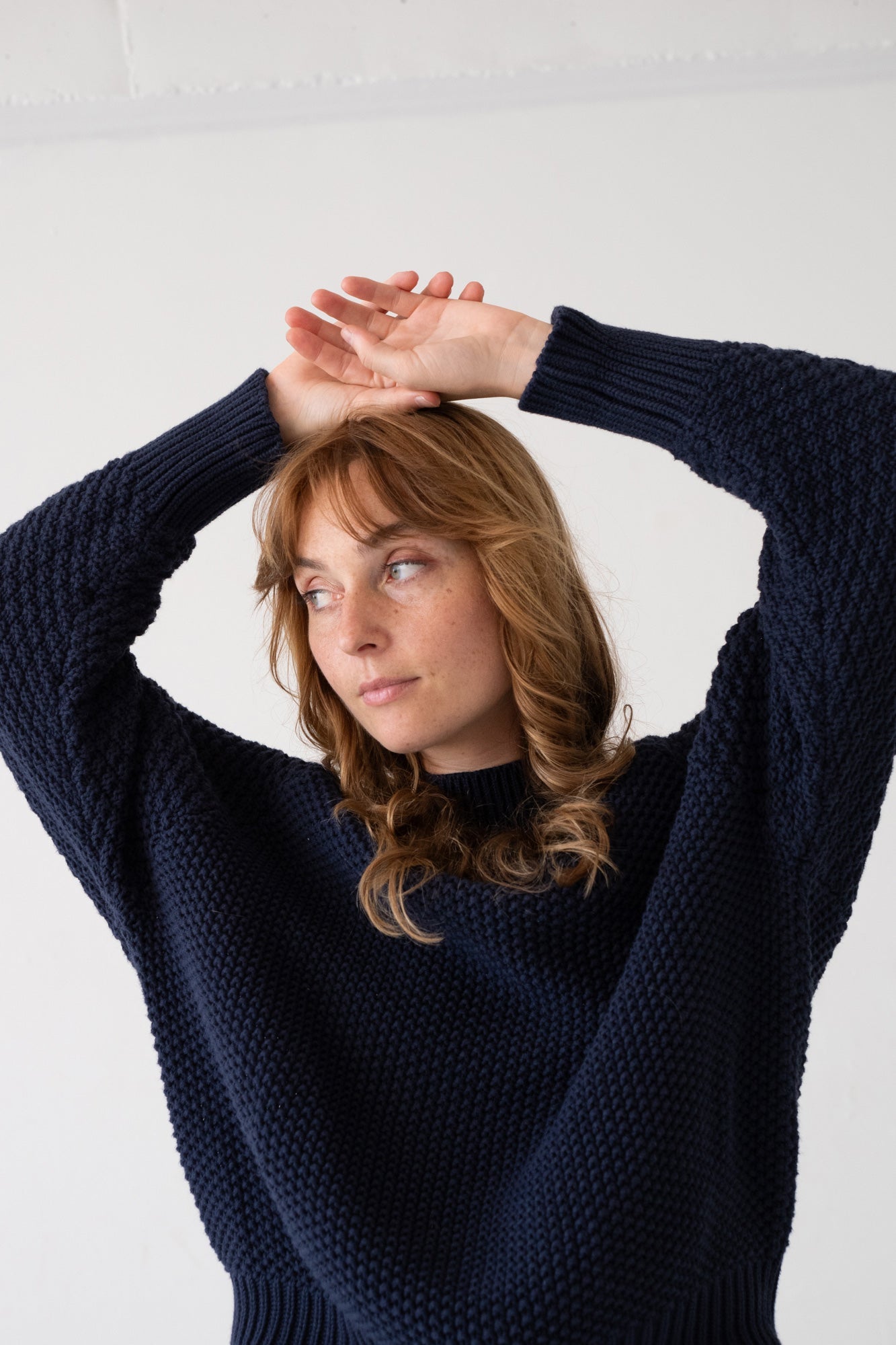 TIRALAHILACHA | Turner Sweater Organic Cotton in Navy Blue