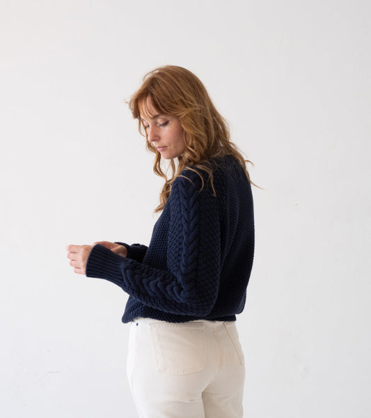 TIRALAHILACHA | Turner Sweater Organic Cotton in Navy Blue