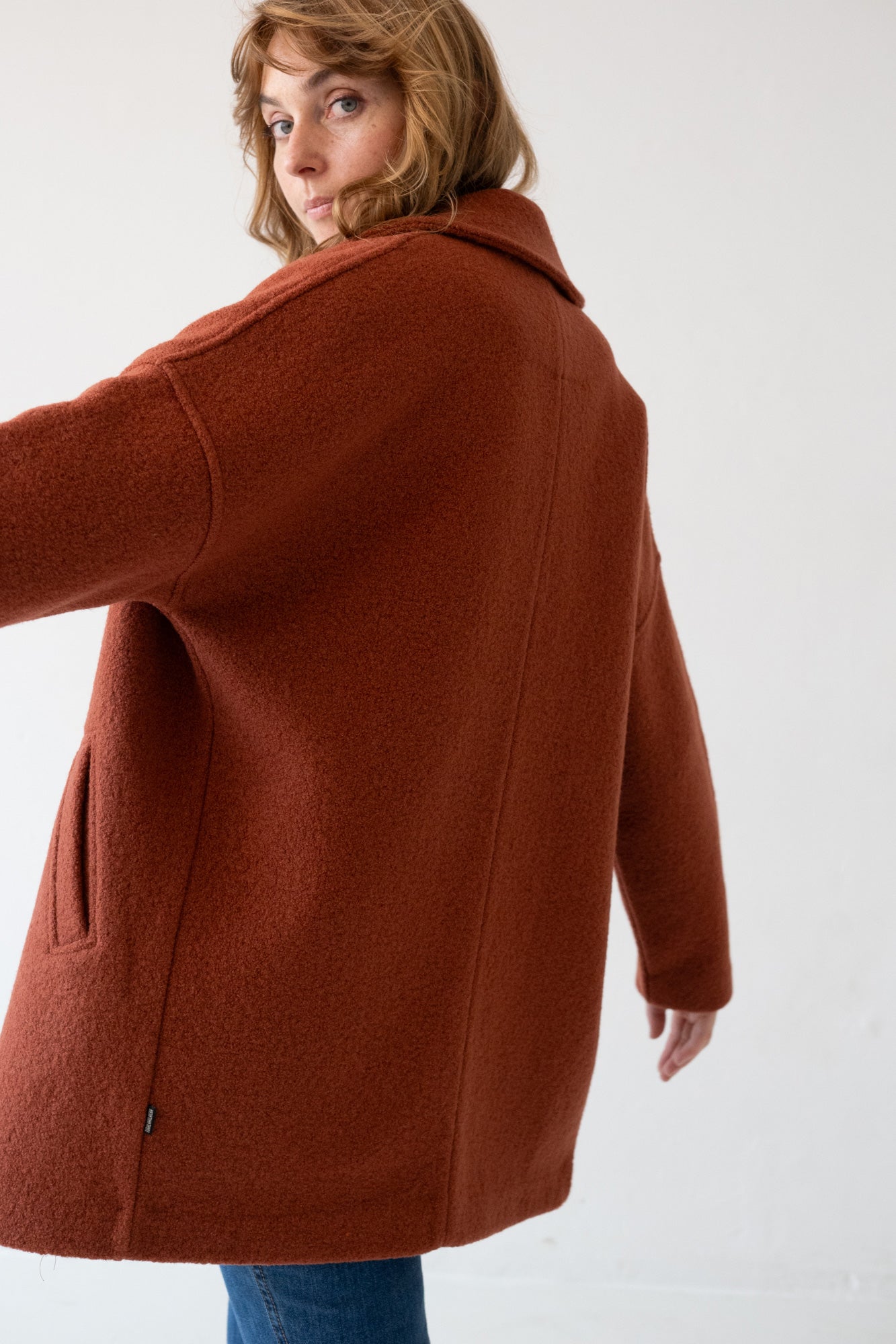 TIRALAHILACHA | Tad Chunky Wool Coat in Poppy Red