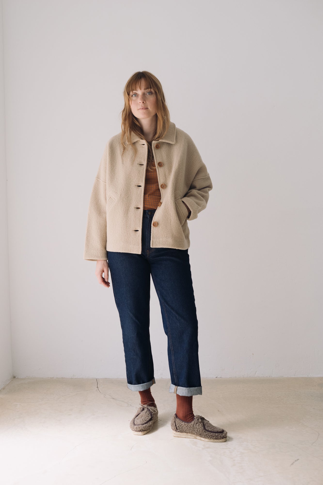 Merino Wool Short Coat In Beige | Fair fashion by TIRALAHILACHA