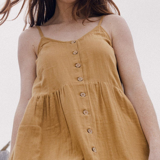 Elma's dress in mustard - TIRALAHILACHA