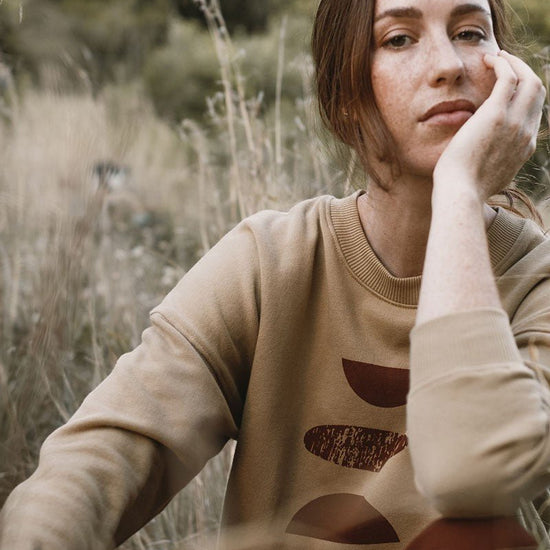 Joana Oversize Sweatshirt Forms Beige - TIRALAHILACHA