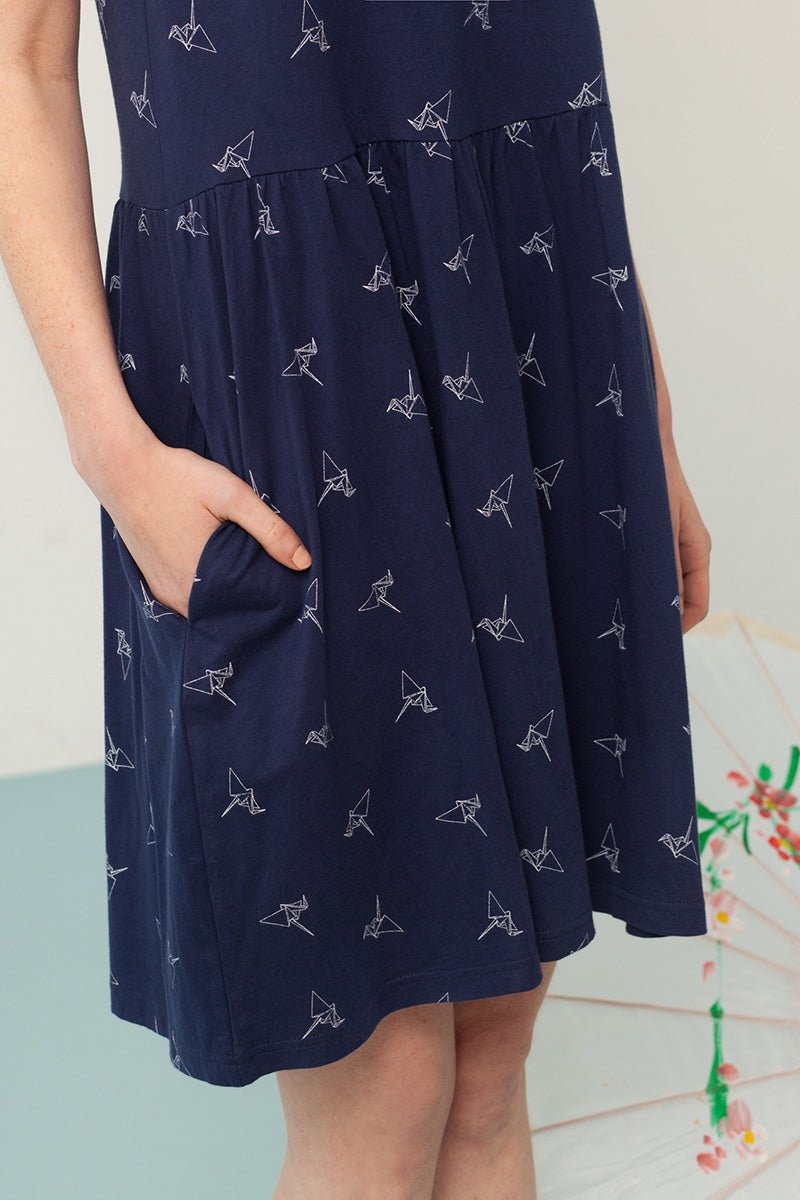 Priscila oversized dress in navy blue and origami print - TIRALAHILACHA